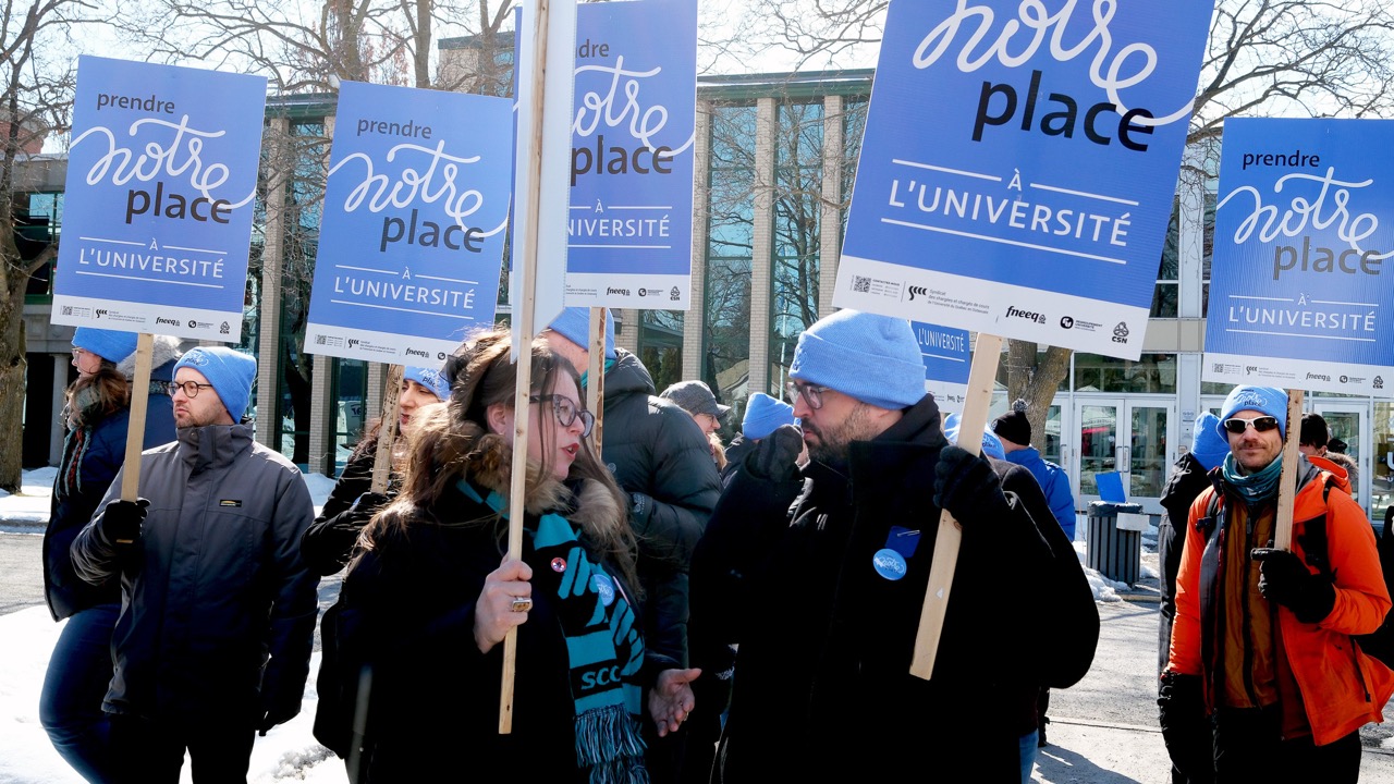 Manifestation de la CSN à l'UQO.
